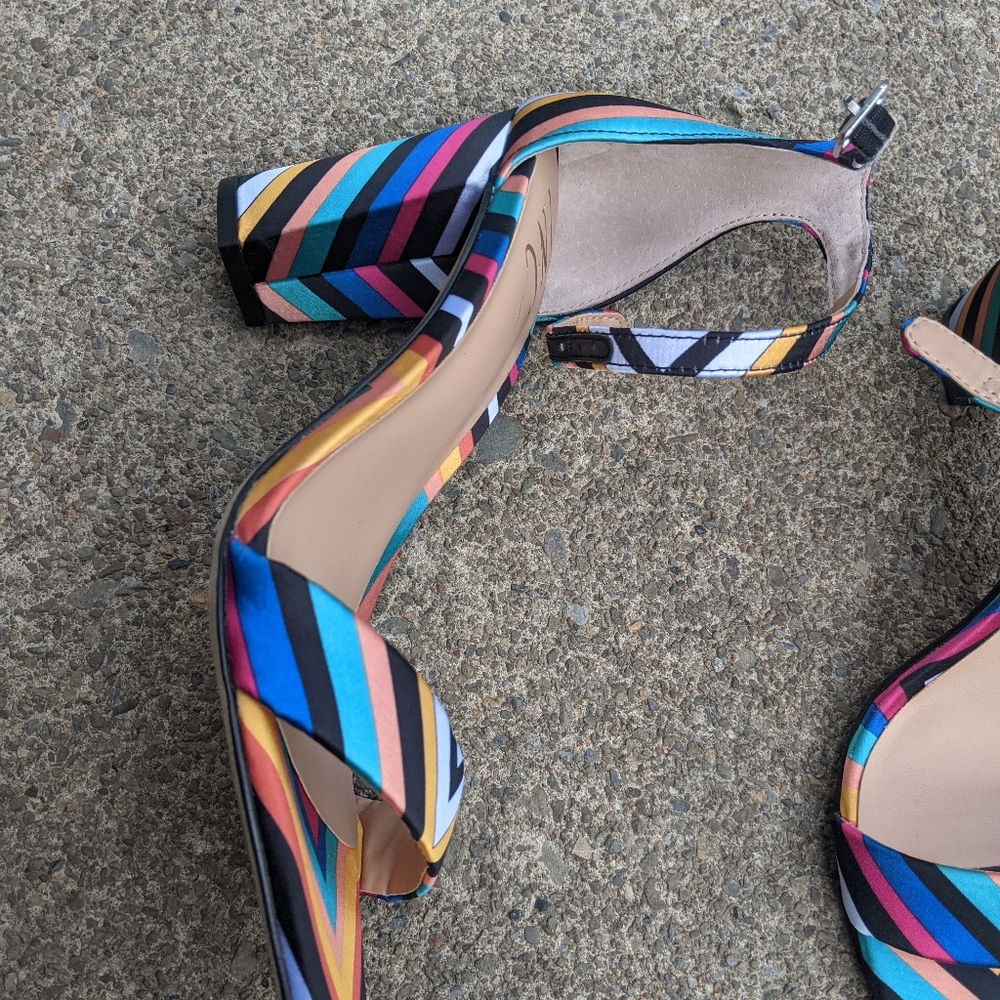 I.N.C Multi Color Open Toe Heels Size 6.5m - image 3